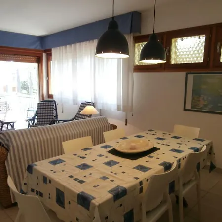 Residenz Bassi 4 아파트 *